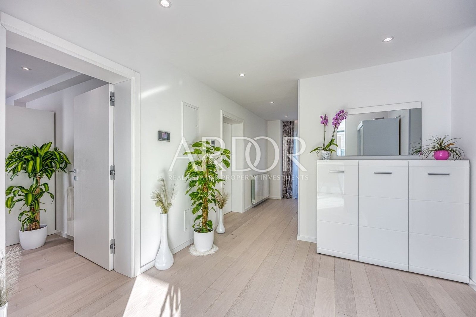 1702033121_2a39e367-d2ae-44ef-b05d-ee77f9f7ca9b