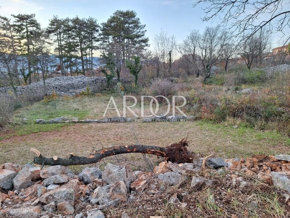 1703073896_gradjevinsko-zemljiste-716511