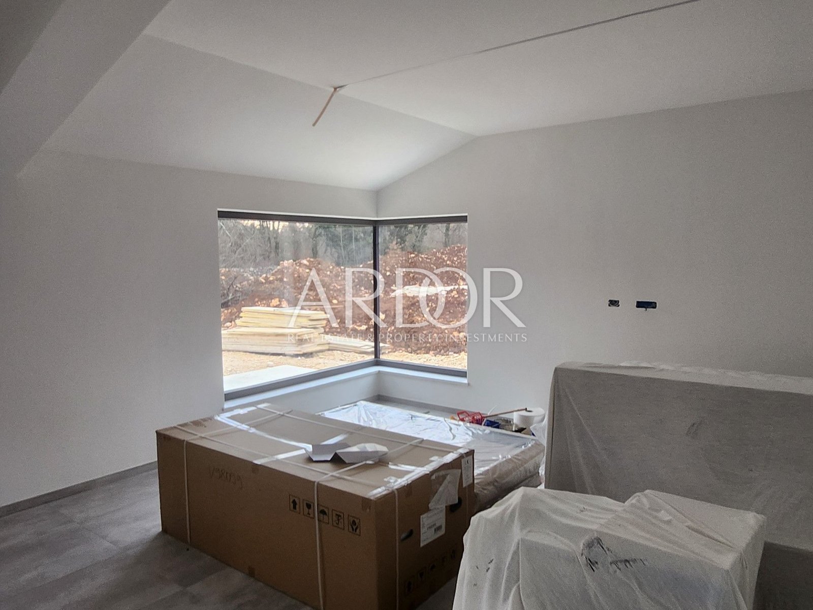 1703243011_thumbnail_20231221_150800