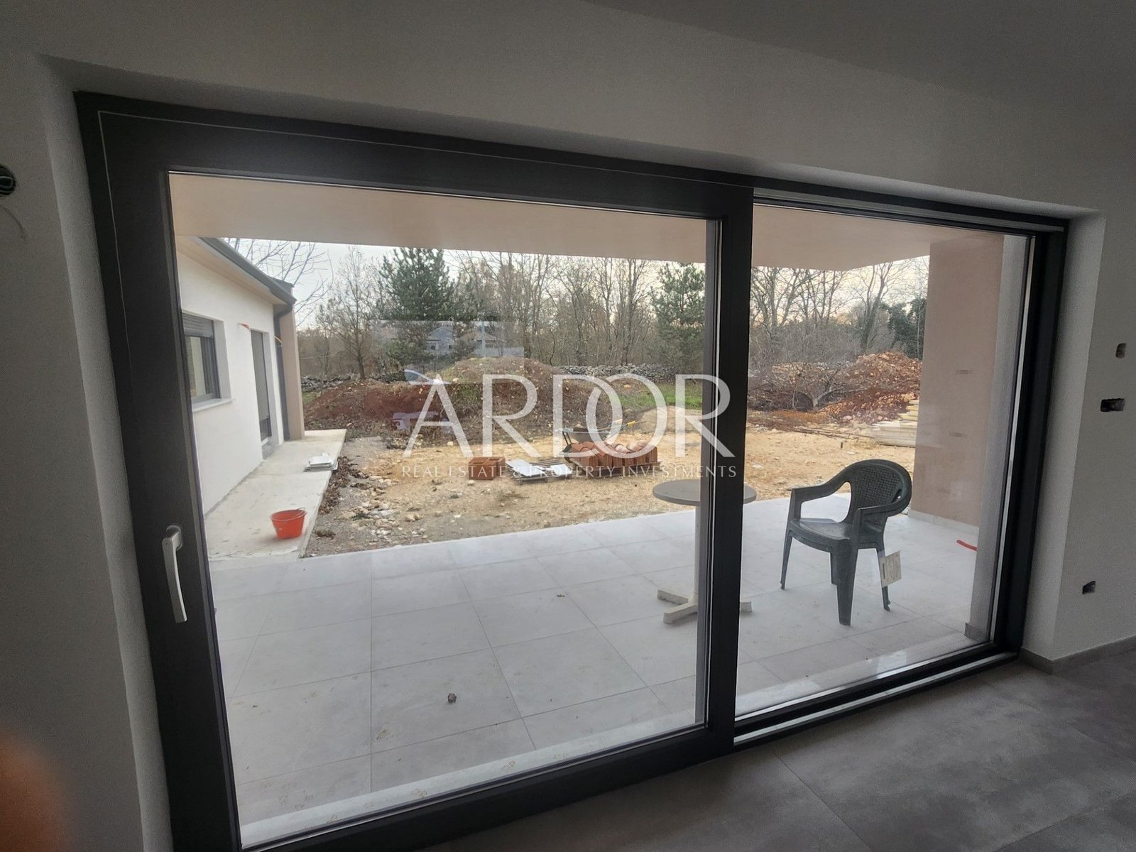 1703243016_thumbnail_20231221_150830