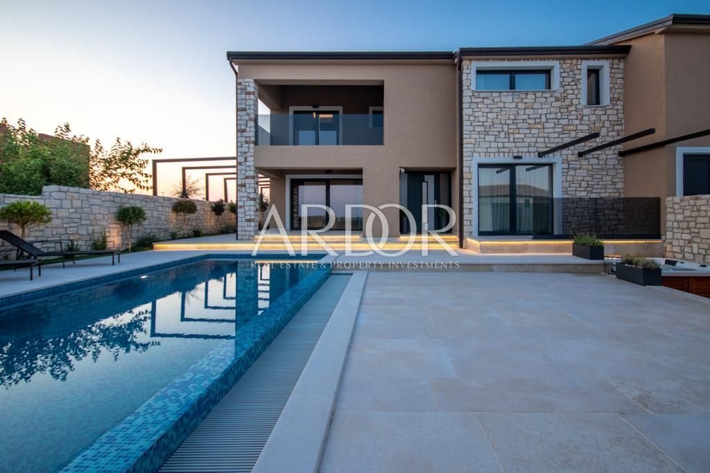 1706181445_6e7779bb-96b6-4824-9f81-0d9f72e84c4a