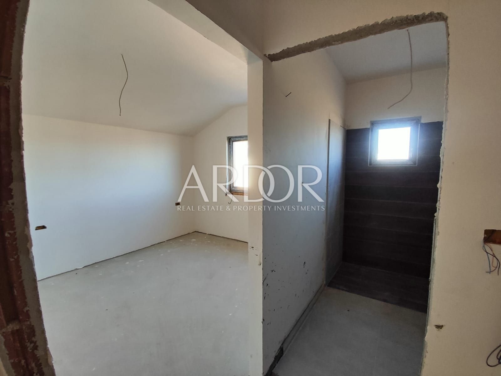 1706272684_17df6265-9fca-46c8-9b50-5a694a62af54