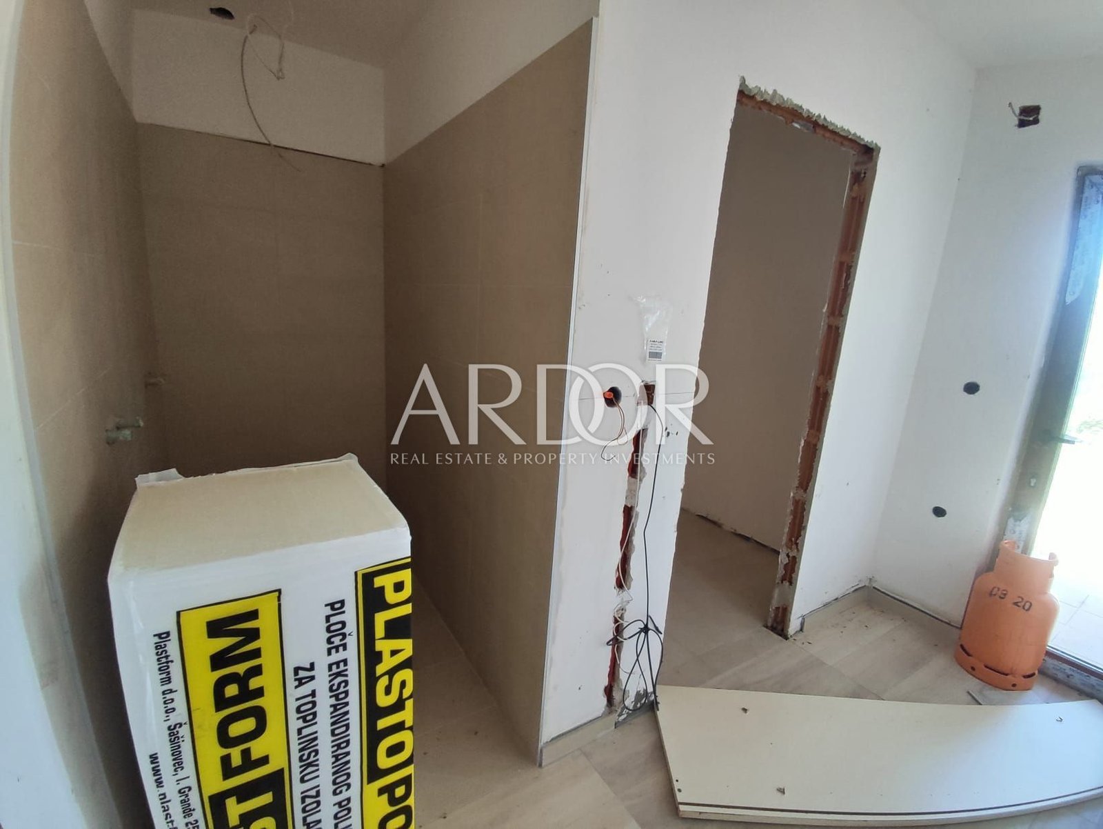 1706272770_d236426e-8bea-4c43-8e57-b9db23cc2576