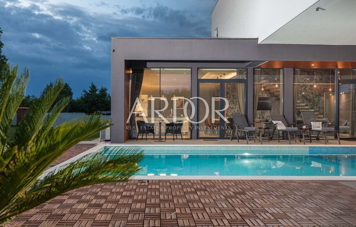 1706532258_3-221-1200-800-80