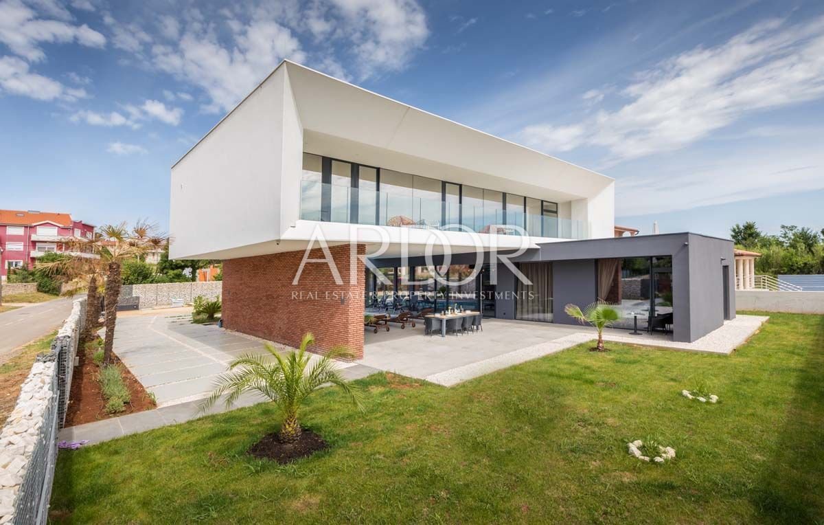 1706532268_5-223-1200-800-80