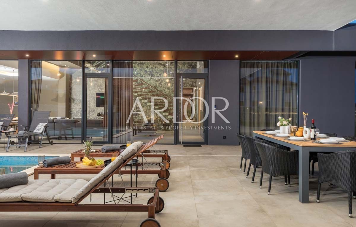 1706532308_9-227-1200-800-80