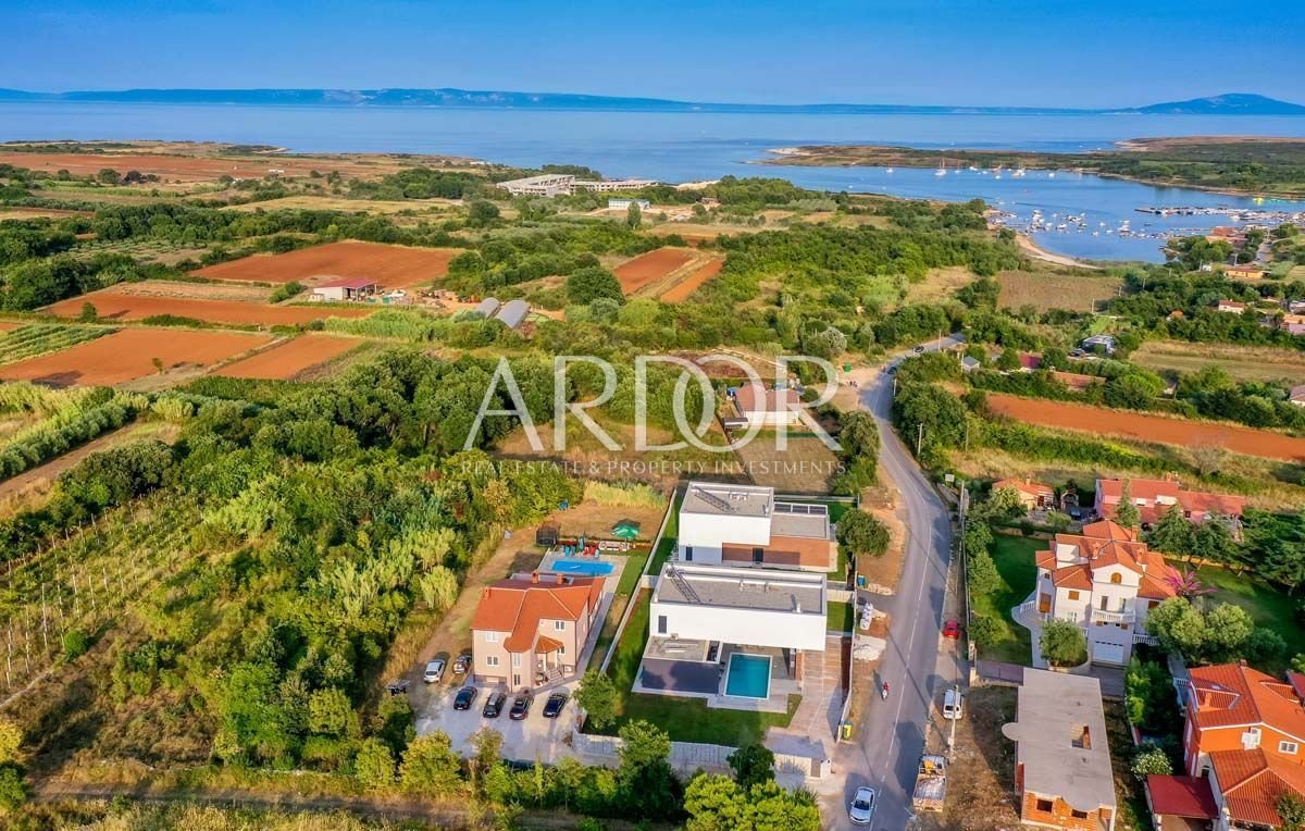 1706532336_22-240-1200-800-80