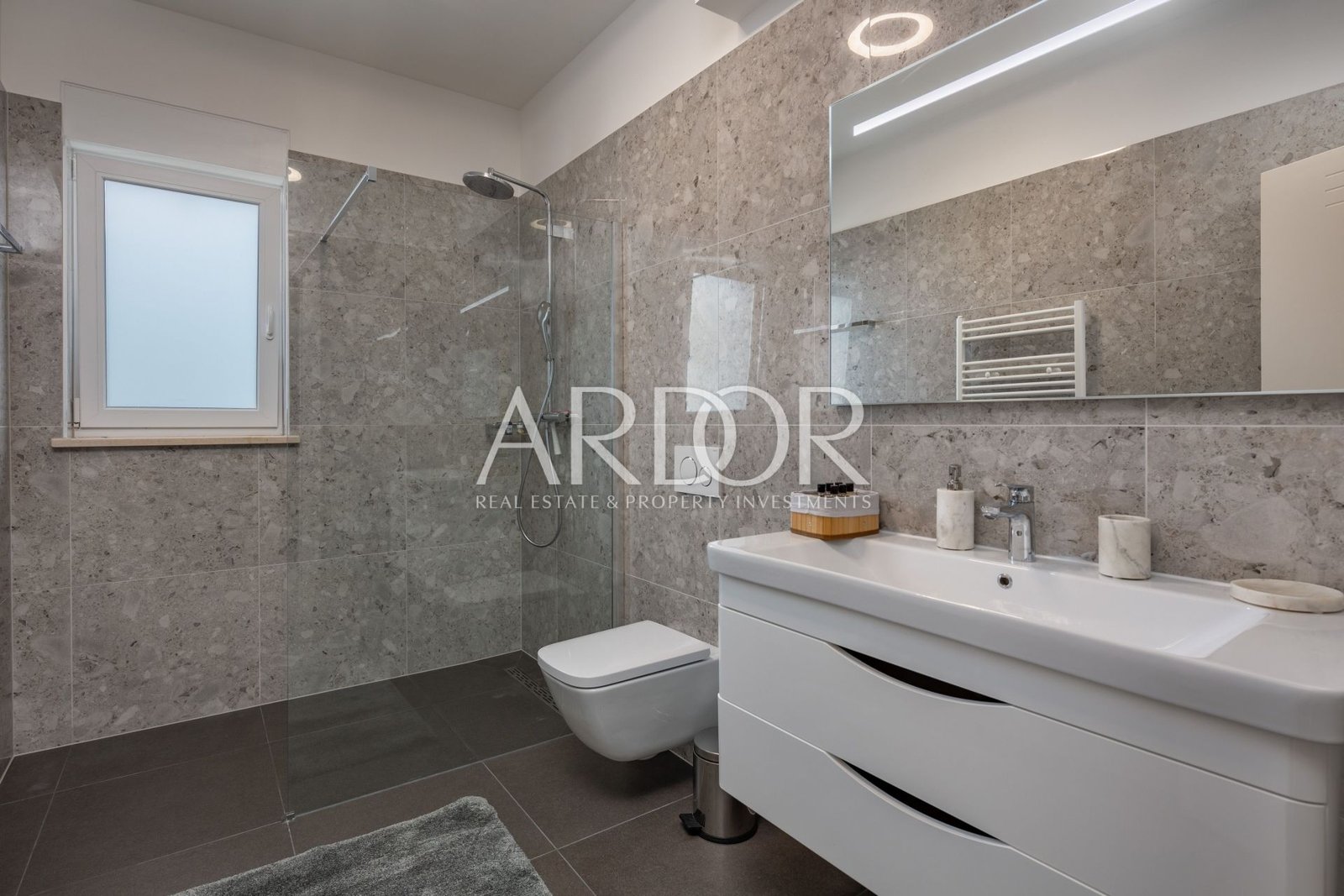 1708608096_kli_4144-edit