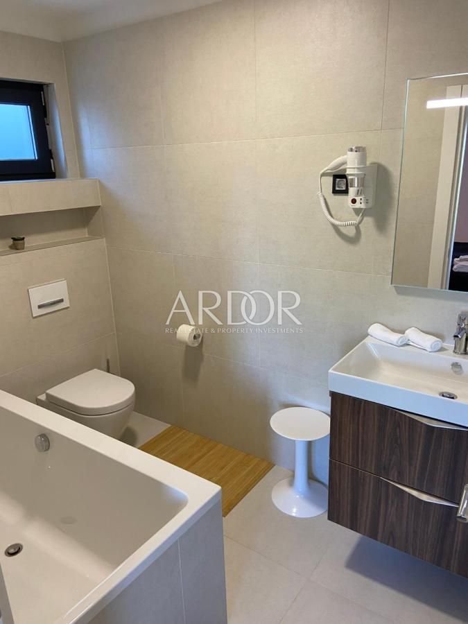 1708952057_309013825