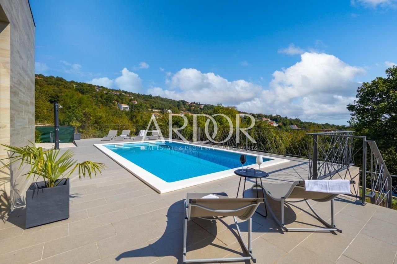 1708952084_370802618