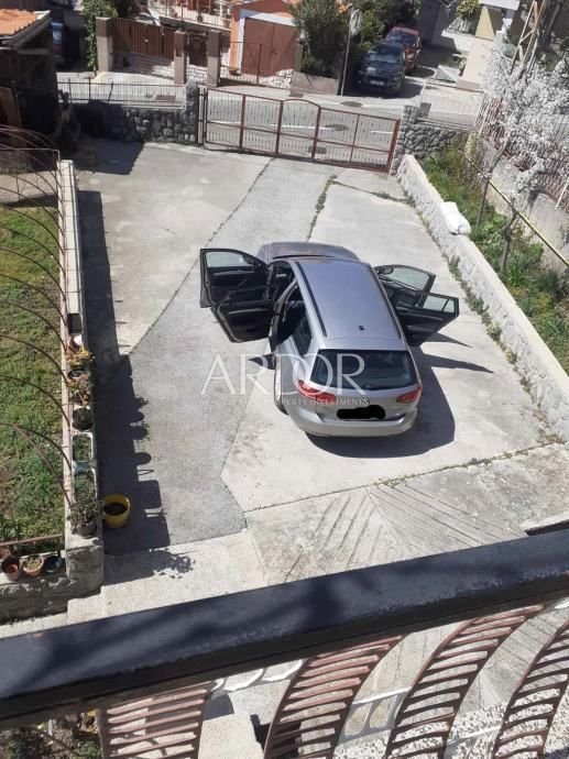 1709030397_dům-řeka-250