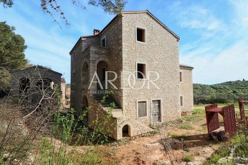 1709111254_kamena_kuca_slika6