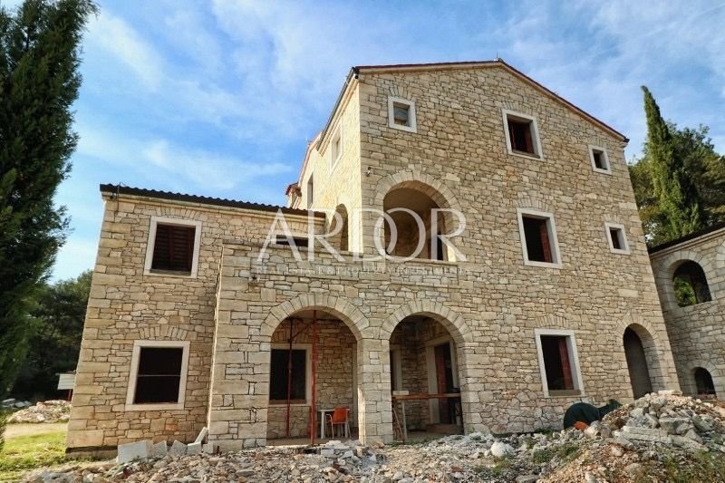 1709111269_kamena_kuca_slika11-1