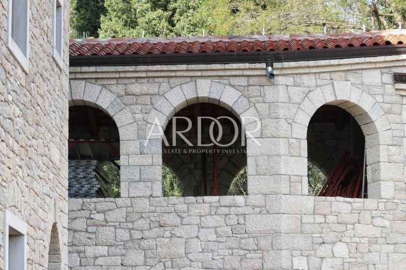 1709111297_kamena_kuca_slika22