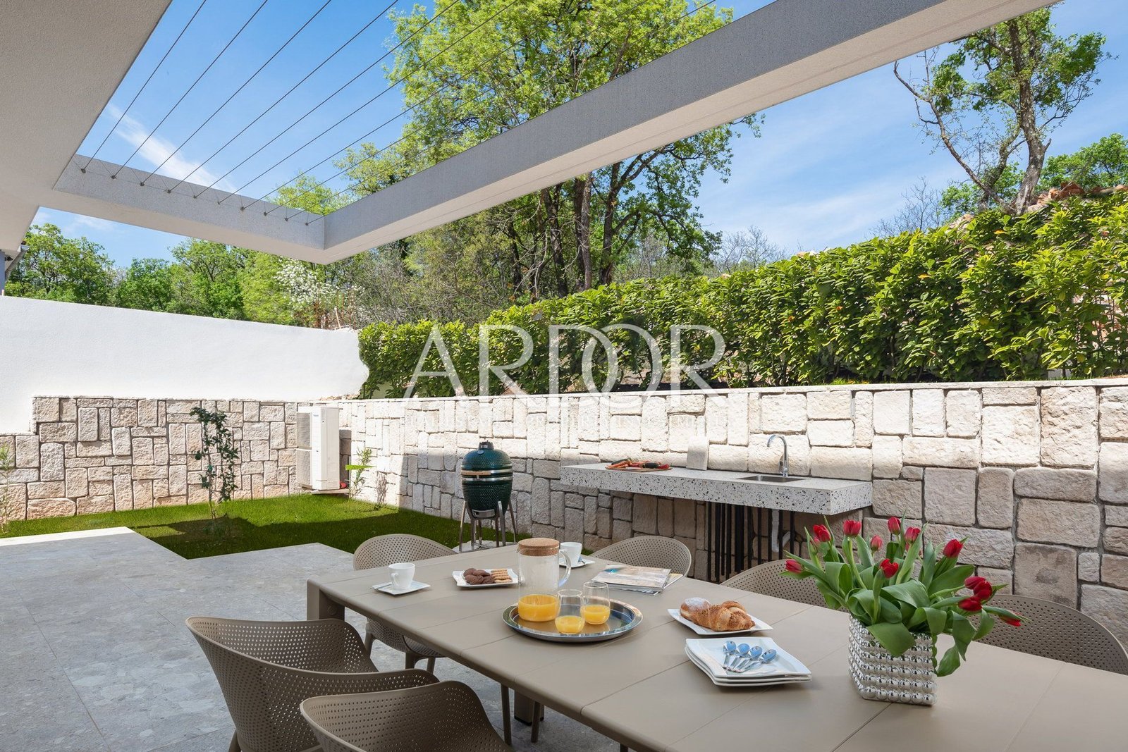 1710239257_659c20ead8806363443580