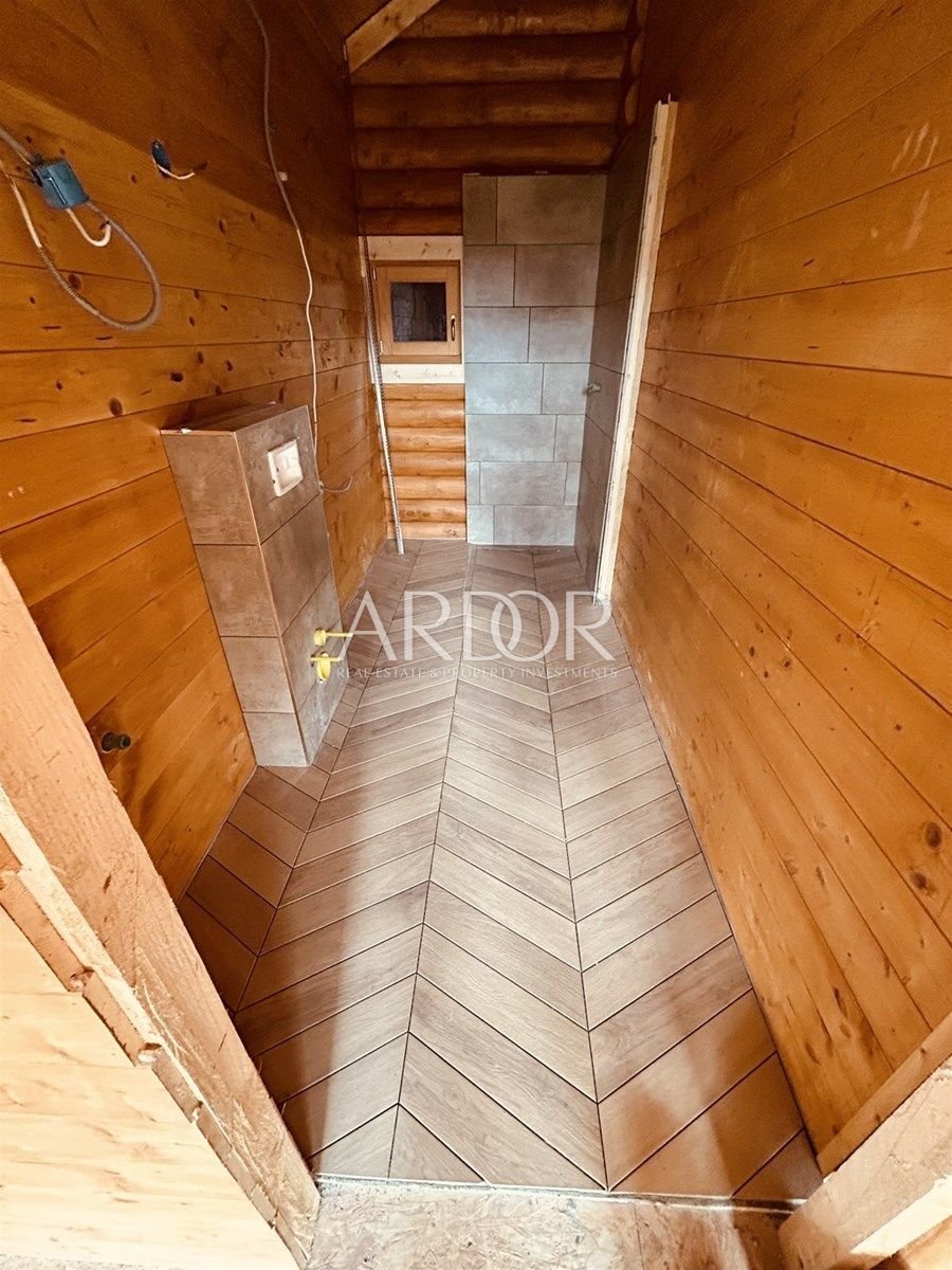 1710421127_img5650-271120231935597367