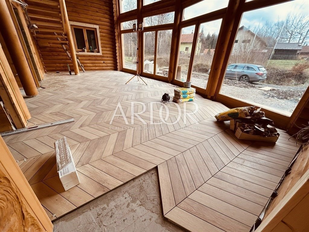 1710421129_img5664-271120231935582231