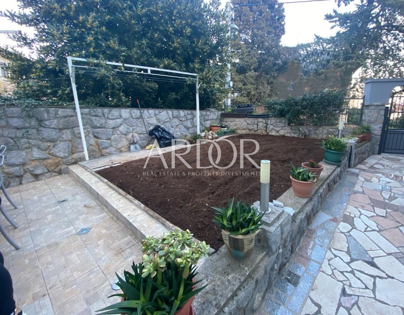 1710922877_whatsapp-slika-2024-03-20-u-09