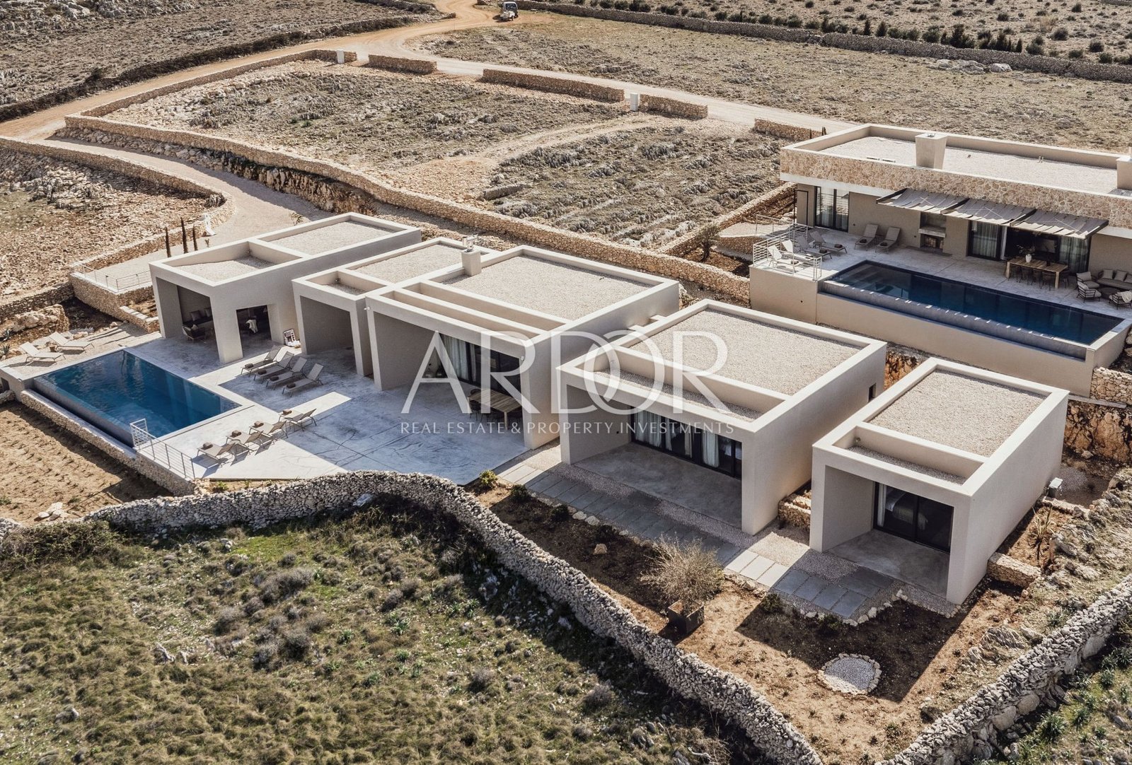 1711546940_a_ext_02_crop