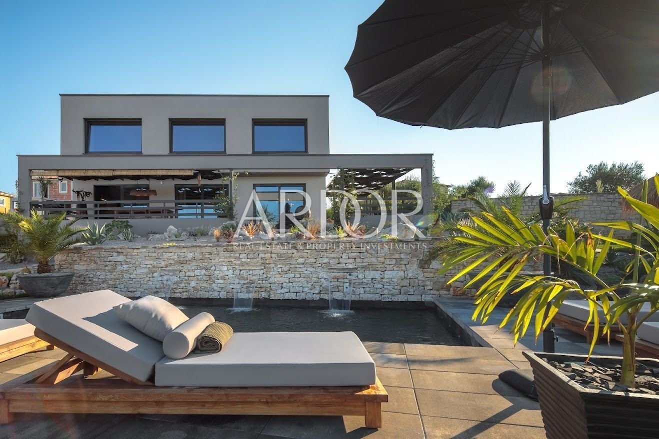 1713874047_image-39668-1