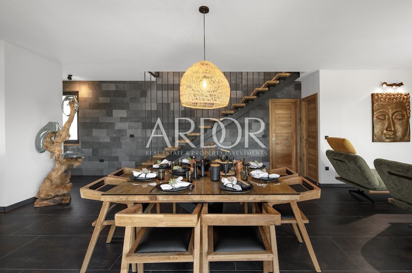 1713874069_image-39685-1