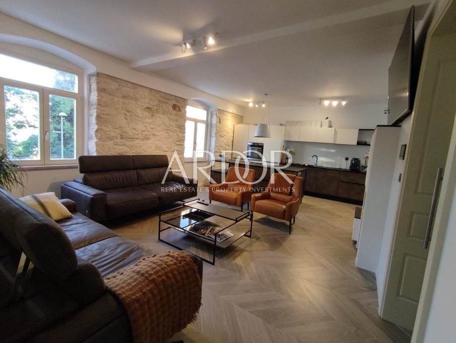 1718794300_pula-centar-villa-bazenom-slika-179885071