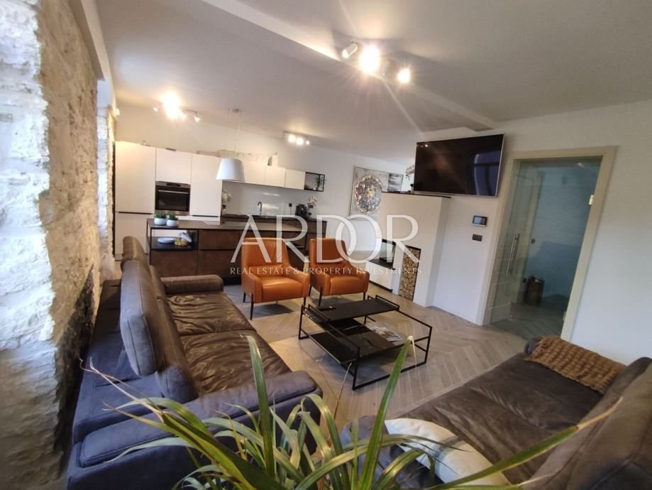 1718794317_pula-centar-villa-bazenom-slika-179885077