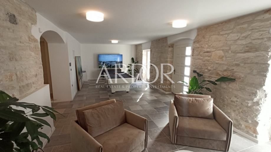 1718794319_pula-centar-villa-bazenom-slika-179885078