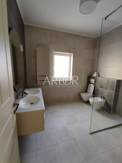 1718794366_pula-centar-villa-bazenom-slika-179885122