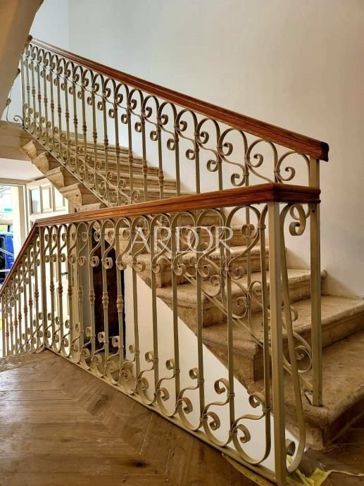 1718794370_pula-centar-villa-bazenom-slika-179885137