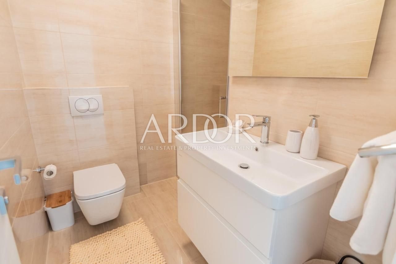 1720698905_292541418