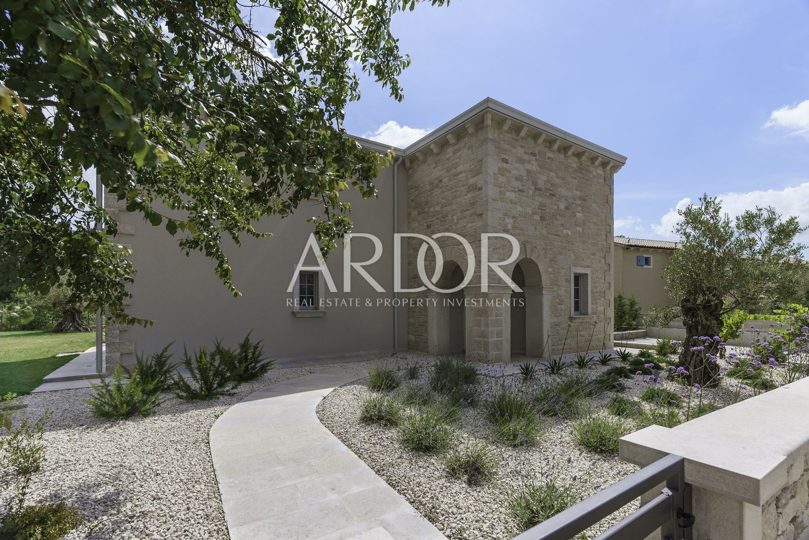 1723447741_dsc03673-edit