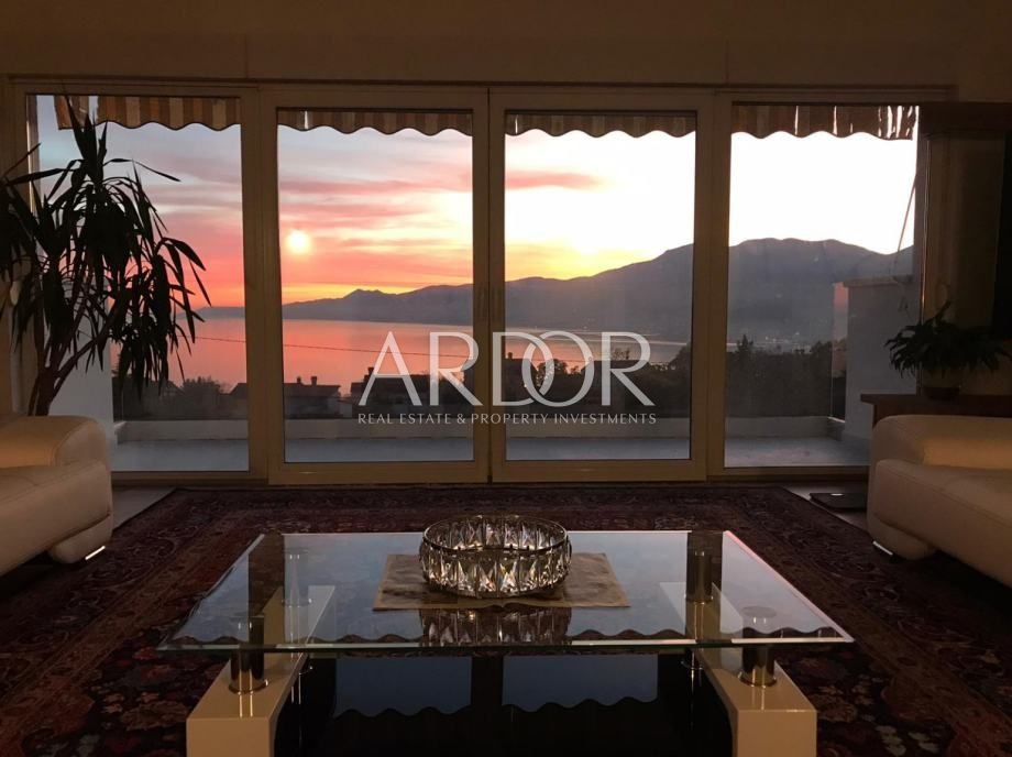 1738577002_villa-marti-rijeka-martinkovac-170-m2-bez-agencije-slika-224495328