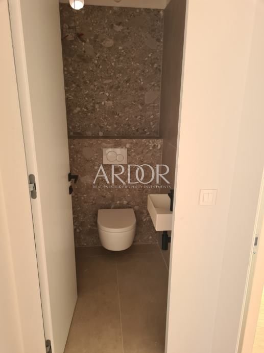 1747135088_opatija-strogi-centar-penthose-slika-241501321