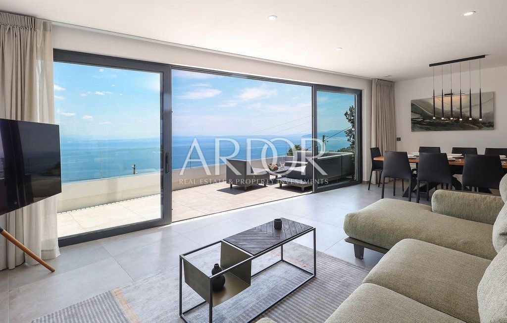 1711536144_clk160_living_01