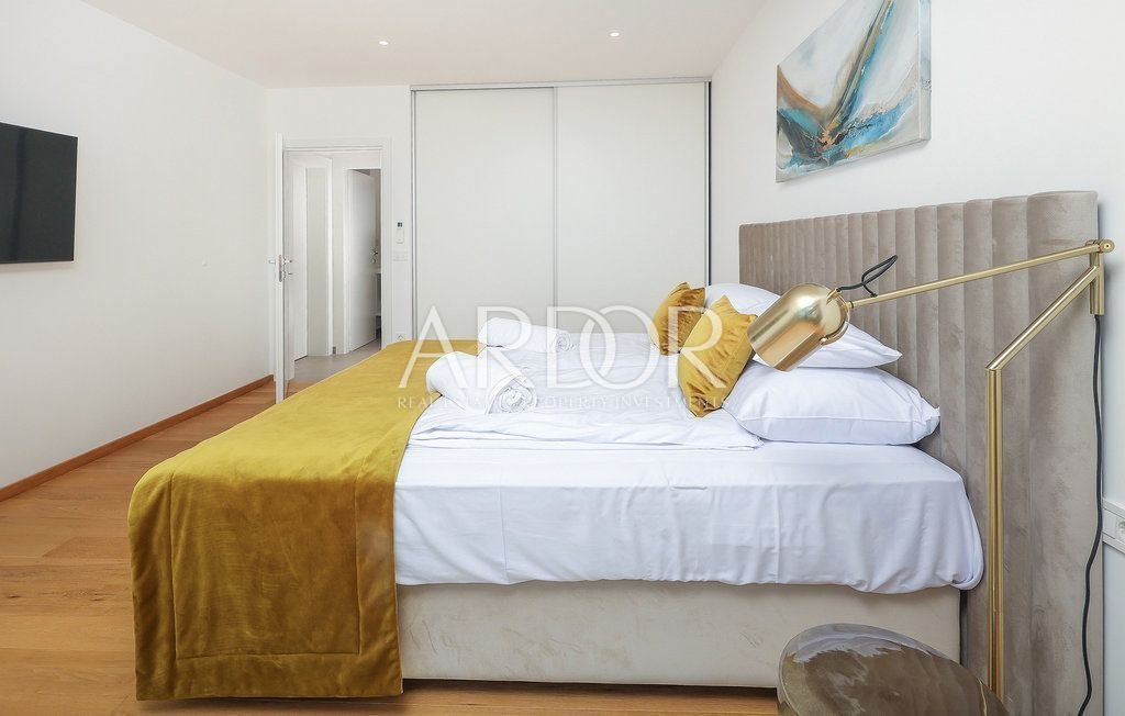 1711536187_clk160_bed_07