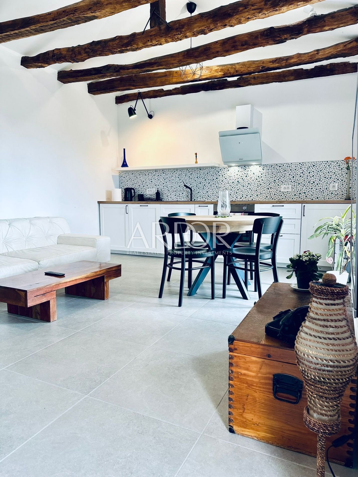 1714382222_whatsapp-slika-2024-04-27-u-12