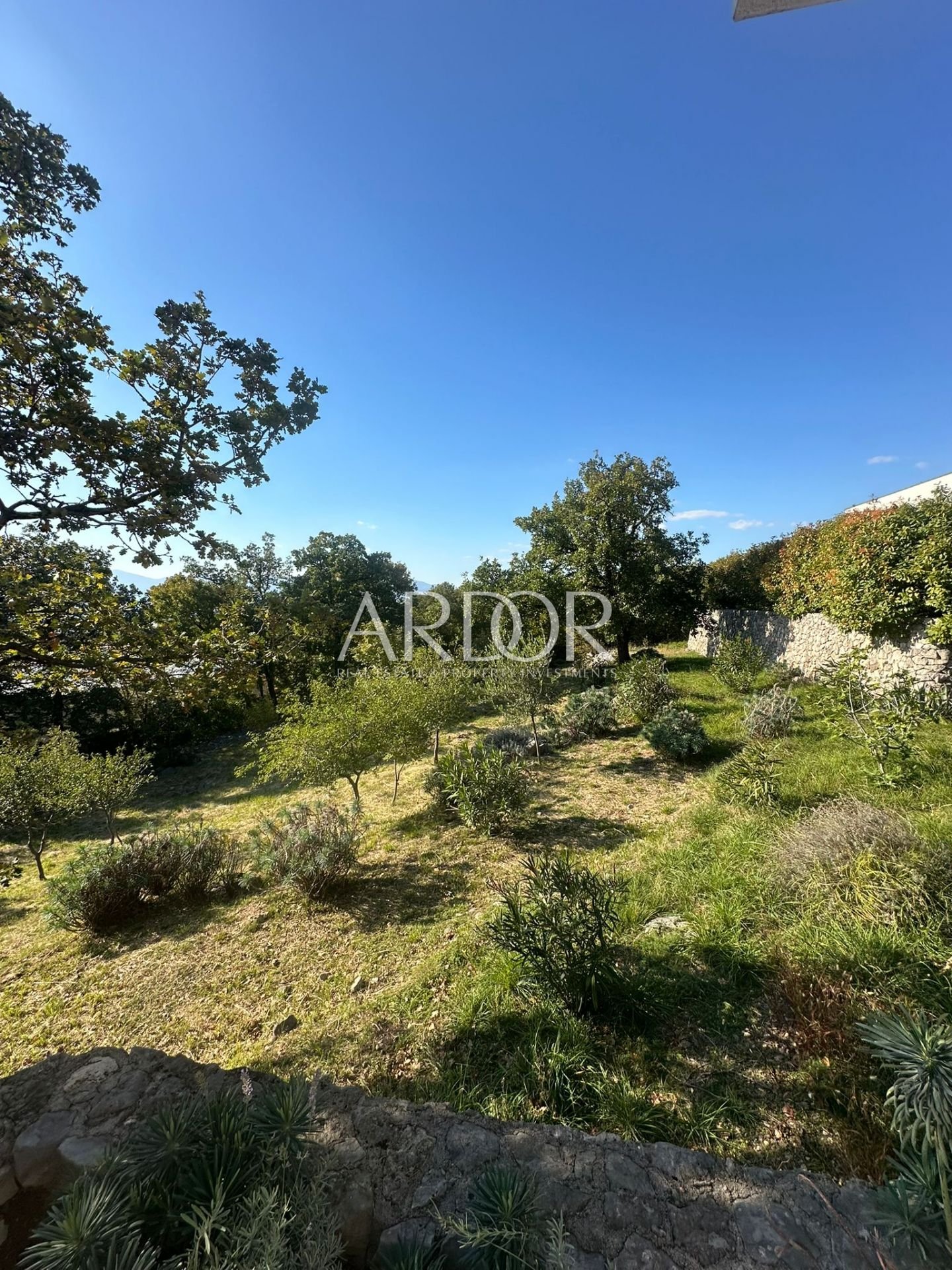 1762516409_whatsapp-slika-2025-10-19-u-12