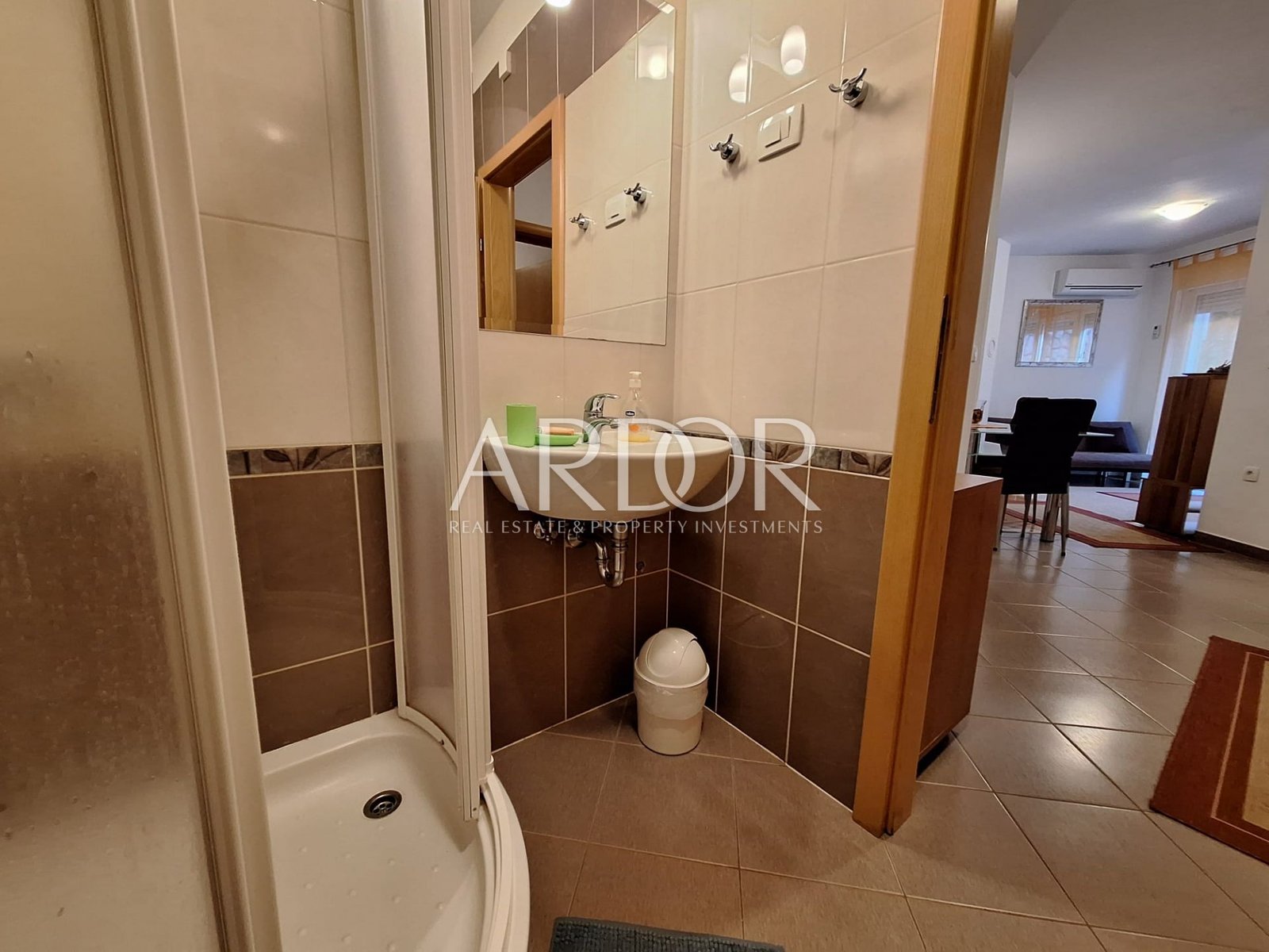 1762602809_72623749-0b42-42c5-bd92-7437ecaaa5b6