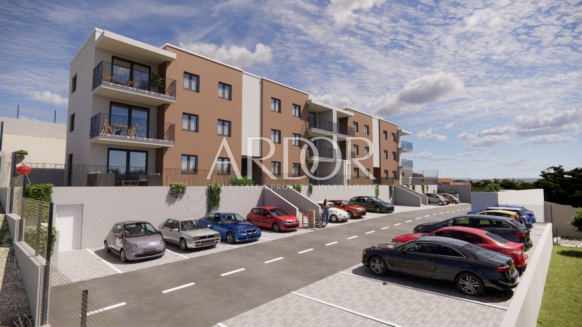 1762987647_male_djbb_viz_ip_002