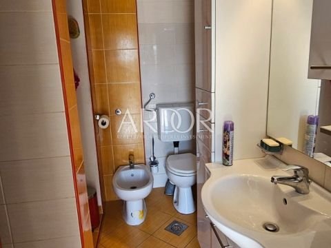 1763641697_thumb_1709811134_18