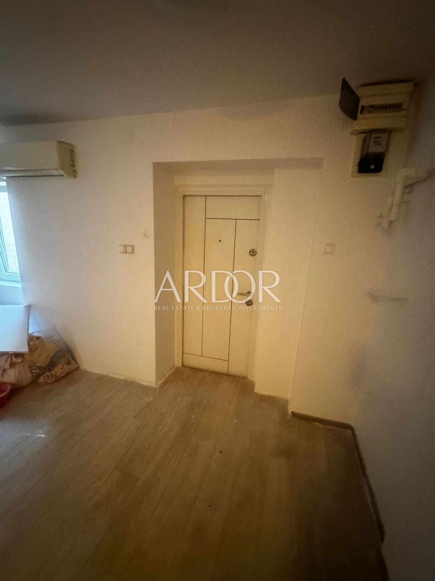 1768301423_eaa85598-52e6-429e-9ad4-57db792e3431