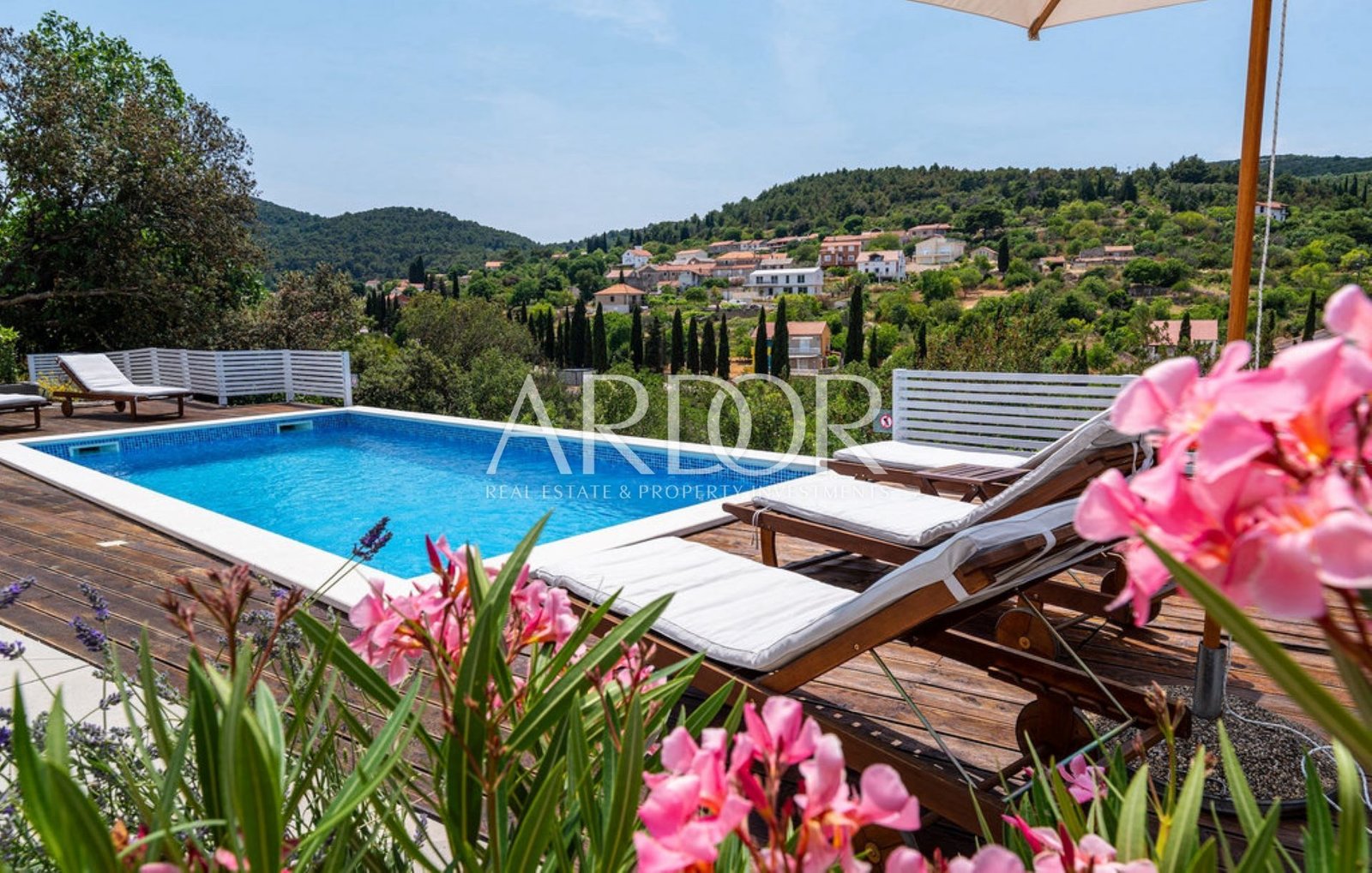 1771582031_cld628_pool_05