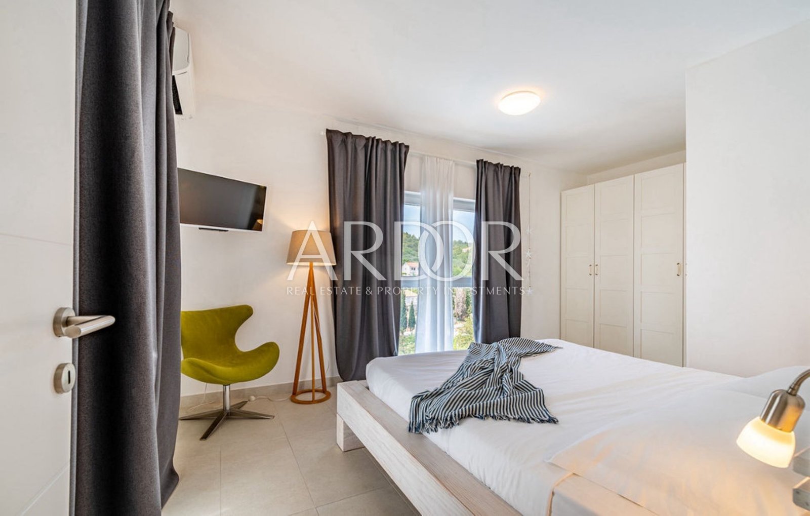 1771582077_cld628_bed_02