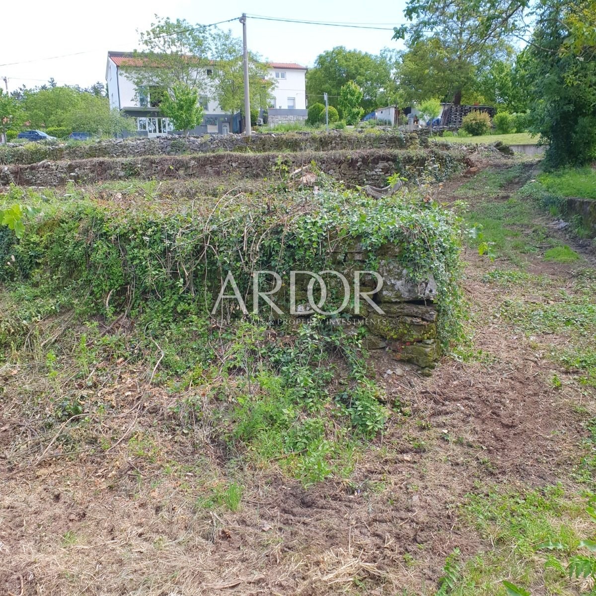 1772018498_marcelji-gradjevinski-teren-1285-m2-912217