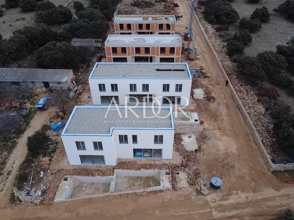 1772627749_whatsapp-image-2026-03-04-at-12