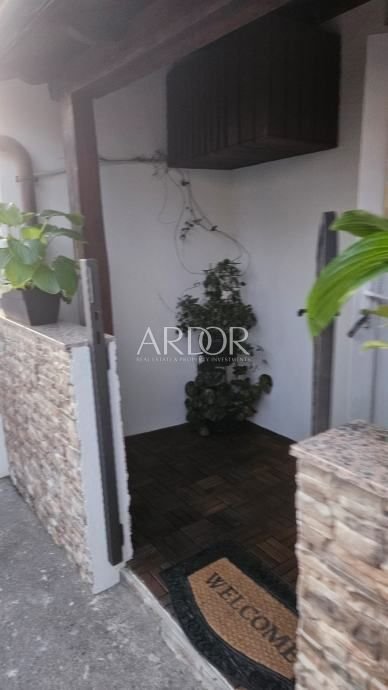 1775718916_garsonijera-trsatu-slika-275148377